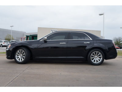 2012 Chrysler 300C  Base