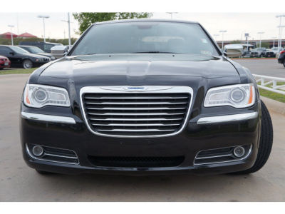 2012 Chrysler 300C  Base