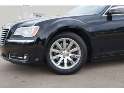 2012 Chrysler 300C  Base