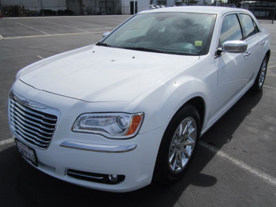2012 Chrysler 300C  Base