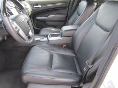 2012 Chrysler 300C  Base