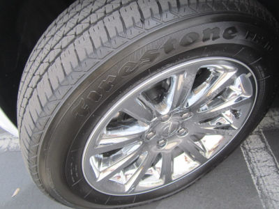 2012 Chrysler 300C  Base