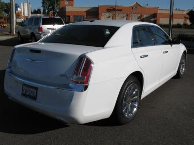 2012 Chrysler 300C  Base