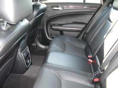 2012 Chrysler 300C  Base