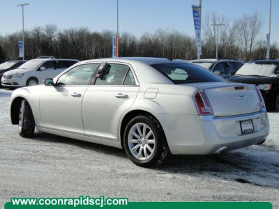2012 Chrysler 300C  Base