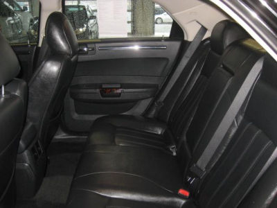 2010 Chrysler 300C  Base
