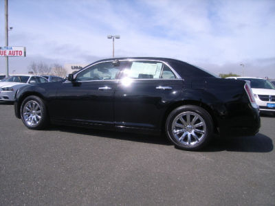 2012 Chrysler 300C  Base