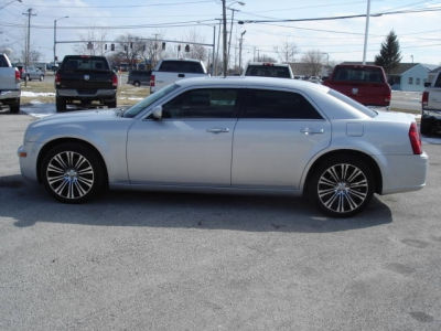 2010 Chrysler 300C  300S V8
