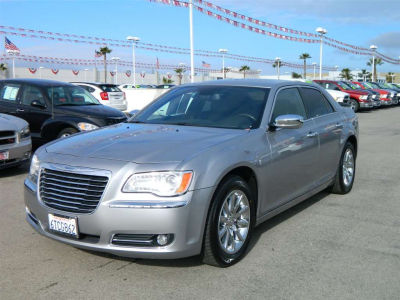 2011 Chrysler 300C  Base