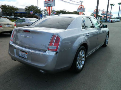 2011 Chrysler 300C  Base