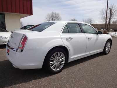 2011 Chrysler 300C  Base