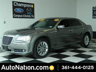 2011 Chrysler 300C  Base