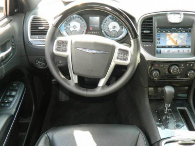 2011 Chrysler 300C  Base