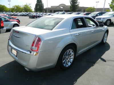 2012 Chrysler 300C  Base
