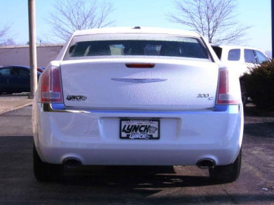 2012 Chrysler 300C  Base
