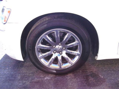 2012 Chrysler 300C  Base