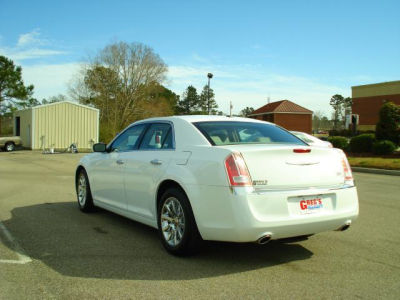 2012 Chrysler 300C  Base