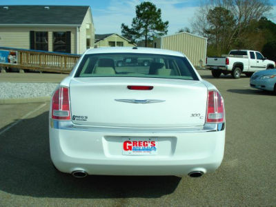 2012 Chrysler 300C  Base