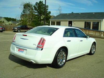 2012 Chrysler 300C  Base