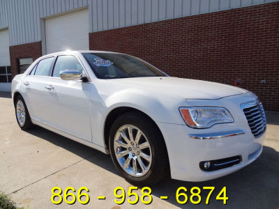 2012 Chrysler 300C  Base