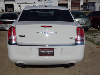 2012 Chrysler 300C  Base