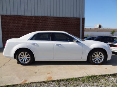 2012 Chrysler 300C  Base