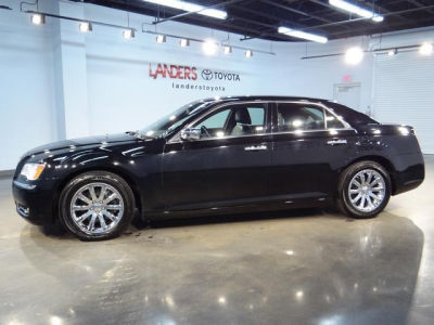 2012 Chrysler 300C  Base