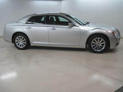 2012 Chrysler 300C  Base