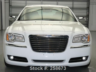 2012 Chrysler 300C  Base