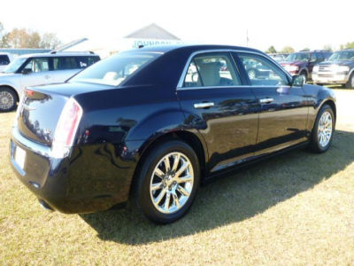 2012 Chrysler 300C  Base