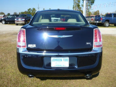 2012 Chrysler 300C  Base