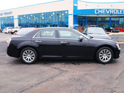 2012 Chrysler 300C  Base