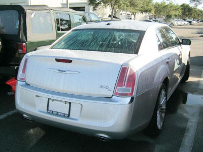 2011 Chrysler 300C  Base
