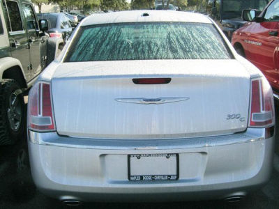 2011 Chrysler 300C  Base