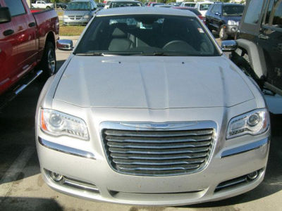 2011 Chrysler 300C  Base