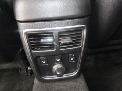 2011 Chrysler 300C  Base