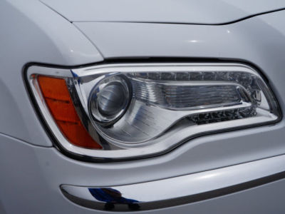 2012 Chrysler 300C  Base