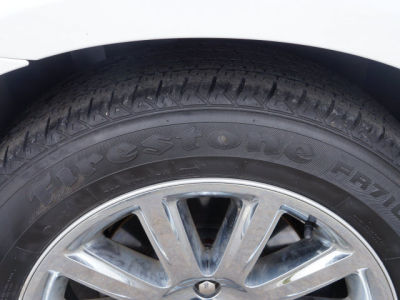 2012 Chrysler 300C  Base