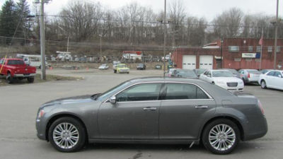 2011 Chrysler 300C  Base