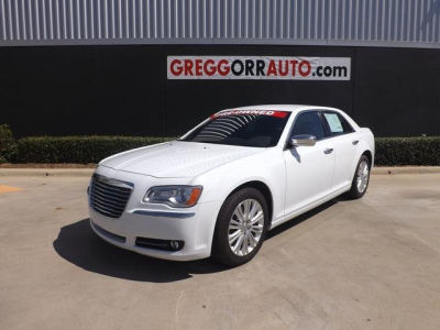 2012 Chrysler 300C  Base