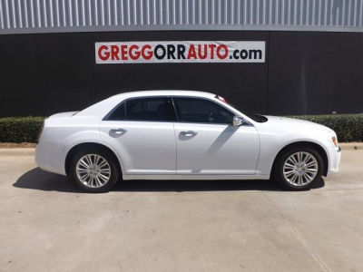 2012 Chrysler 300C  Base