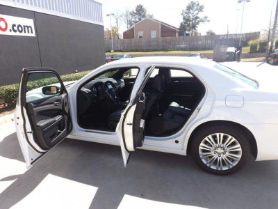 2012 Chrysler 300C  Base