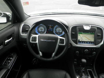 2012 Chrysler 300C  Base