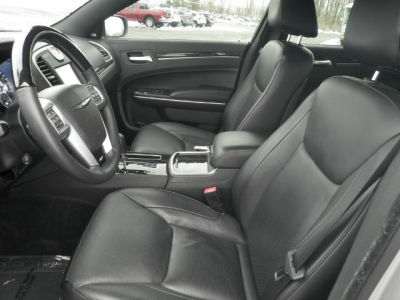 2012 Chrysler 300C  Base