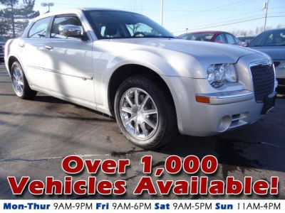 2010 Chrysler 300C  Base
