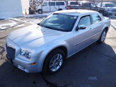 2010 Chrysler 300C  Base