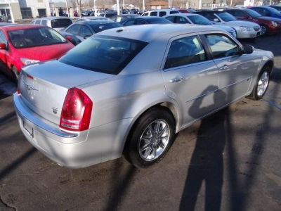 2010 Chrysler 300C  Base