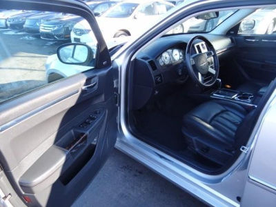2010 Chrysler 300C  Base