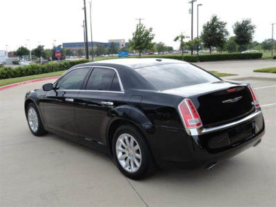 2011 Chrysler 300C  Base