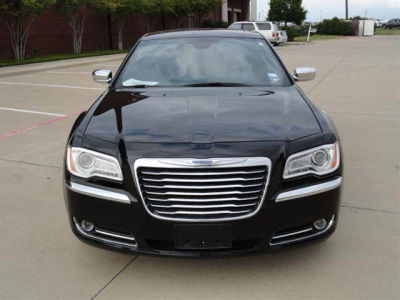 2011 Chrysler 300C  Base